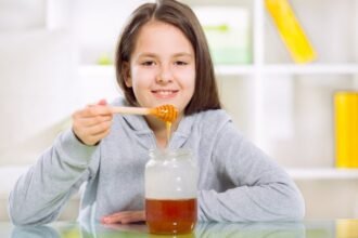 العسل لعلاج البلغم والسعال