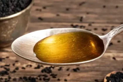 فوائد العسل والحبة السوداء على الريق